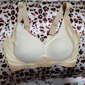 Brand neww bra, grey. XL